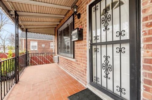 439 Calhoun Ave, Bronx, NY 10465-2905