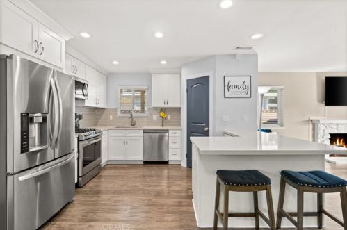 2491 Hearthside St, Orange, CA 92865-2722