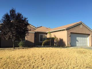 2125 Via Calabria Ave, Delano CA  93215-3849 exterior