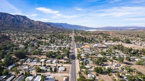 19841 Grand Ave, Lake Elsinore CA  92530-6432 exterior