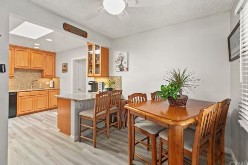 10421 La Cima Dr, Whittier CA  90603-2233 exterior