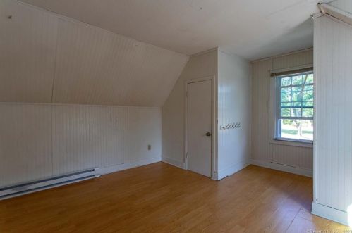 201 Town St, Norwich CT  06360-2402 exterior