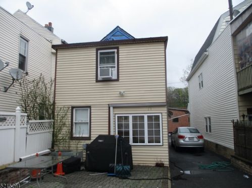 602 3 St, Newark NJ  07107-2625 exterior