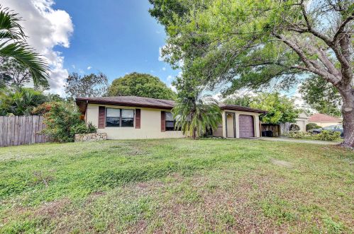 2150 Idaho Ln, Fort Pierce, FL 34953-2374