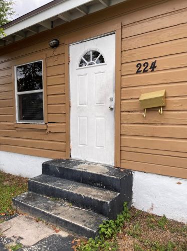224 4th Ave, Delray Beach, FL 33444-2716