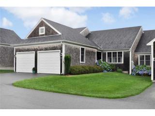 197 Ferry Landing Cir, Portsmouth, RI 02871-3125