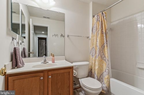 10114 Lees Crossing Ln, Fredericksburg VA  22408-0292 exterior