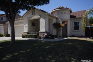 2609 Novi Dr, Riverbank, CA 95367-9575