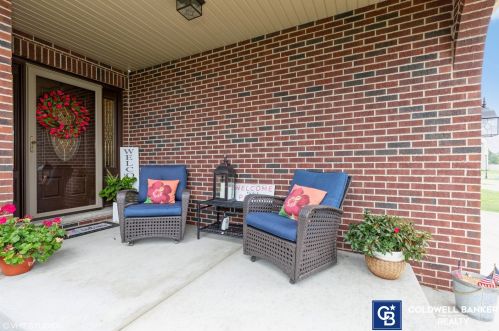 9781 Hibiscus Ln, Dyer, IN 46373-8422