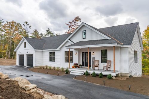 151 Lower Oxbow Rd, New Hampton, NH 03256-4626