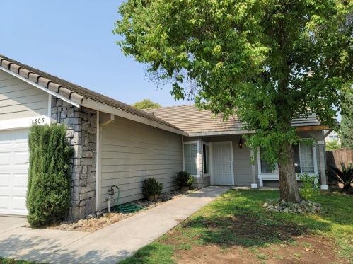 1305 Almaden Way, Modesto, CA 95358-6980