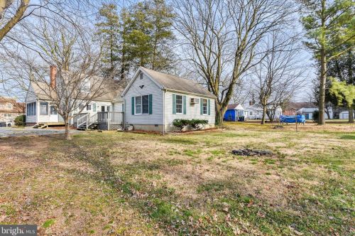 232 Bayard Ave, Dover, DE 19901-3707