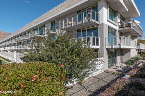 5455 Lincoln Dr, Scottsdale AZ 85253-4118 exterior