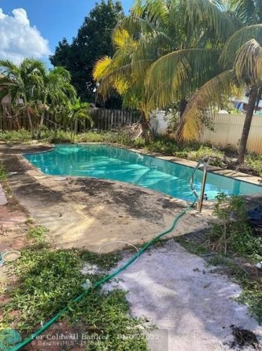 124 12th Ave, Boynton Beach, FL 33435-6024