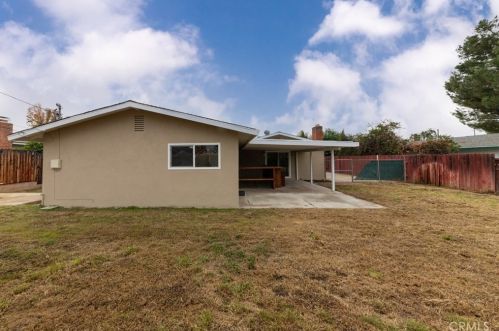 1427 Laramie Ave, Redlands CA  92374-4181 exterior