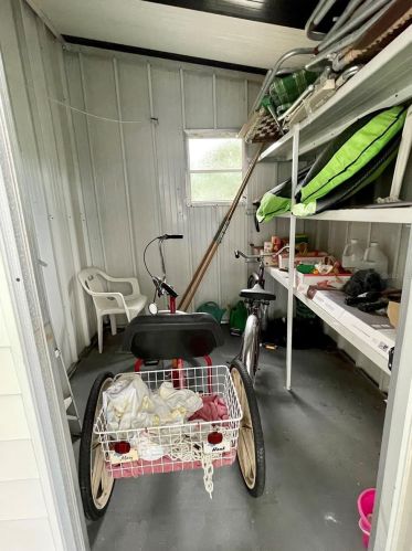 34202 Canal Dr, Pinellas Park FL  exterior