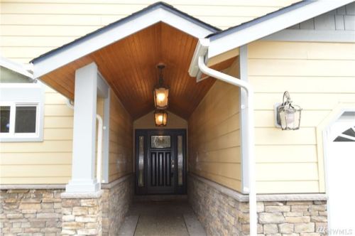 4202 Foxhall Dr, Olympia, WA 98516-1103