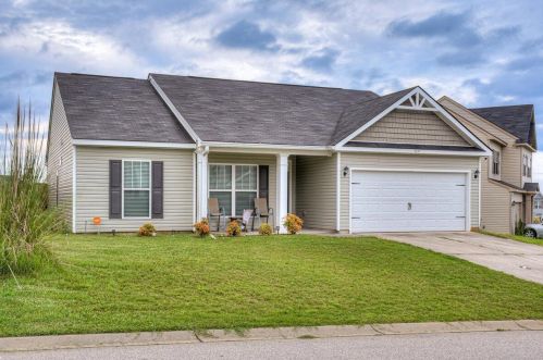 720 Turning Crest Ln, Graniteville, SC 29829