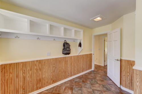 8601 Fair Oaks Ln, Dyer IN  46373-9395 exterior