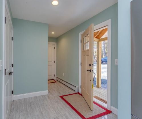 875 Valley Rd, Washington NH  03280-3122 exterior