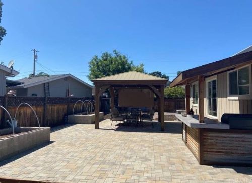 19659 Mountain Mdw, Middletown CA  95467-8543 exterior