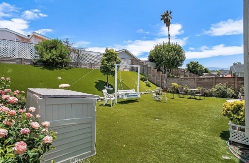 20055 Canyon View Dr, Santa Clarita CA  91351-5724 exterior