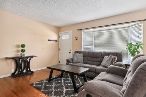 1056 Renwick Rd, Glendora CA  91740-5670 exterior