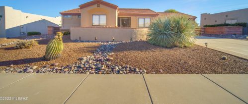 807 Belltower Dr, Green Valley, AZ 85614-3267