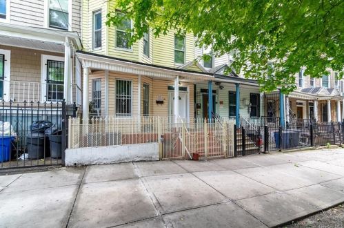 312 169th St, Bronx NY  10452-7701 exterior