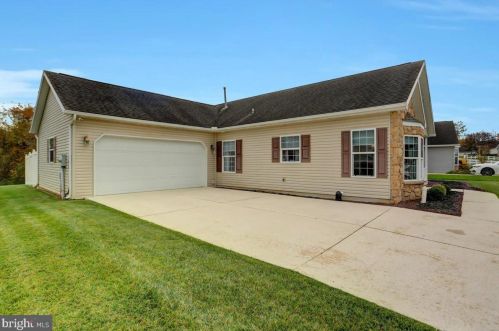 80 Lantern Ln, Lees Cross Roads PA  17257-8769 exterior