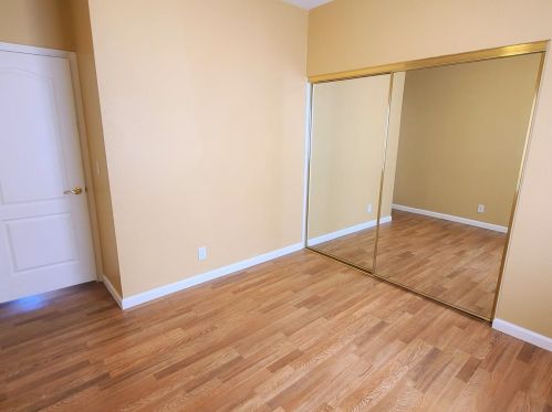 99 Ainsworth Way, Folsom CA  95630-7600 exterior