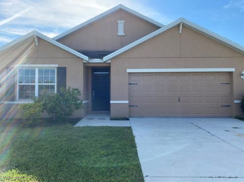 4017 16th Pl, Cape Coral, FL 33914-5672