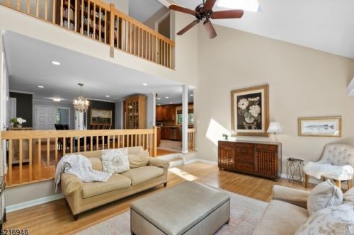 3 Guy Ct, Morristown, NJ 07960-5979