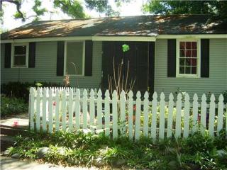 48 Beverly Garden Dr, Metairie, LA 70001-3068