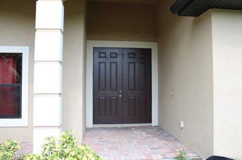 1112 Dixie Ave, Lehigh Acres FL  33972-9106 exterior