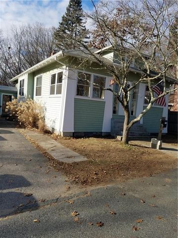 69 Benefit St, Warwick, RI 02886-6701