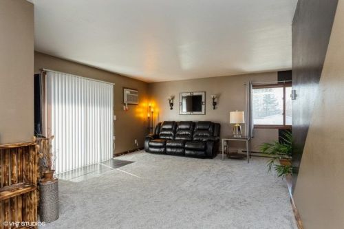 2000 Miller St, West Bend, WI 53095-2991