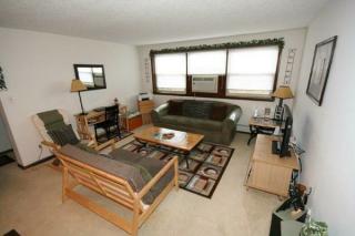 6309 Excelsior Blvd, Minneapolis MN  55416-2726 exterior