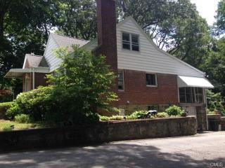 50 Broadbridge Rd, Bridgeport, CT 06610-1119