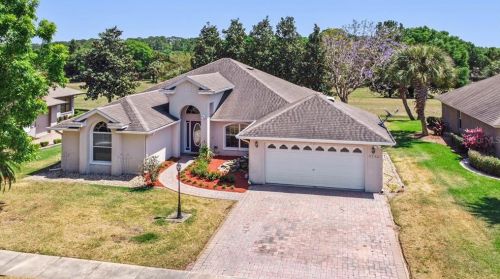 4749 Abaco Dr, Tavares, FL 32778-4785