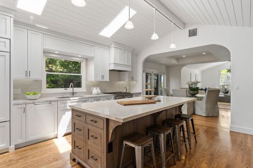 18931 Fernbrook Ct, Saratoga CA  95070-3424 exterior