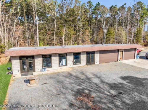 825 Route 539, Plumsted Township NJ  08533-2004 exterior