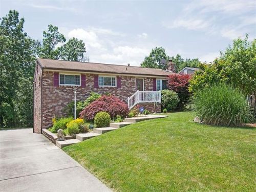 5063 Cashlie Ct, Gibsonia, PA 15044-8251