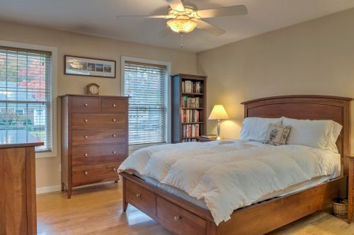 46 Queens Rd, Keene NH  03431-2132 exterior