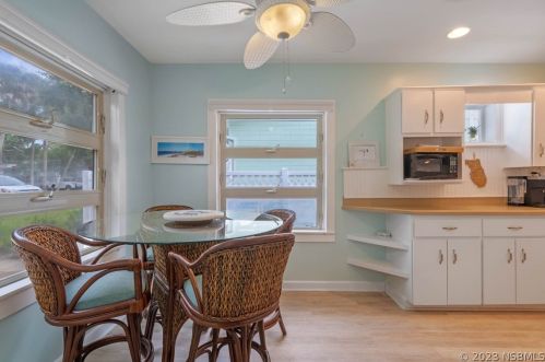 5959 Riverside Dr, Daytona Beach FL 32127-6445 exterior