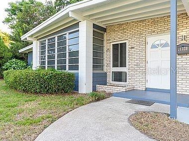 1328 Dunsany Ave, Orlando, FL 32806-1766