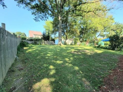 82 Ridgewood Ave, Middletown NY  10940-3415 exterior