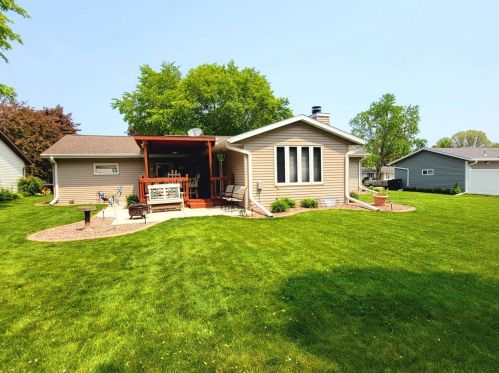 2545 Landler St, Green Bay, WI 54313-6749