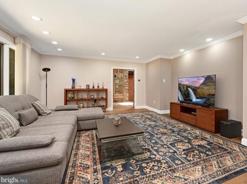 1716 Old Welsh Rd, Huntingdon Valley PA  19006-5838 exterior
