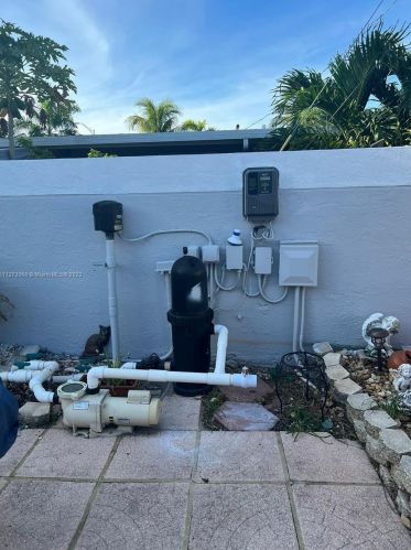 1191 53 St, Hialeah FL  33012-9005 exterior